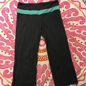 🦋Lululemon cropped reversible leggings